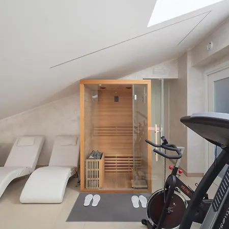 Luxury House Monti Azzurri * Macchie